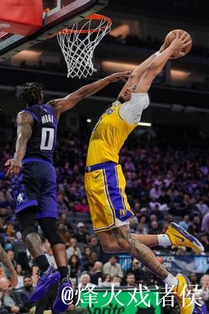 NBA-东契奇空砍42分 国王背靠背送湖人3连败 NBA-东契奇空砍42分 国王背靠背送湖人3连败